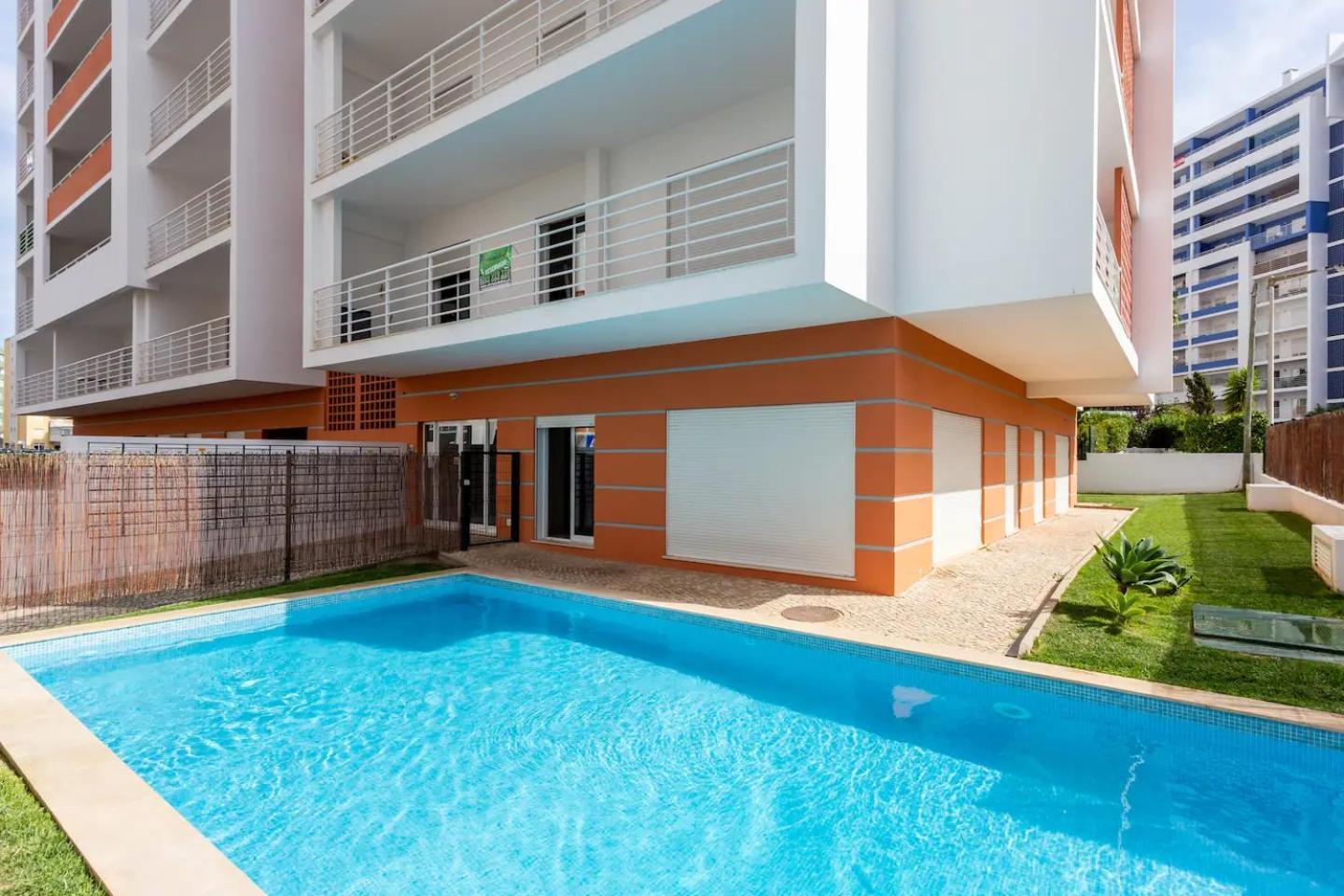Apartment Luxury 5 Min With Balcony, Pool, Wifi, Ac, Smarttv *